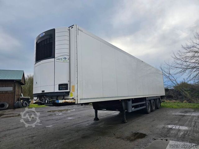 Hűtő félpótkocsi SCHMITZ CARGOBULL Tiefkühler, 3 Kammern, Lift, LBW, SCB*S3B