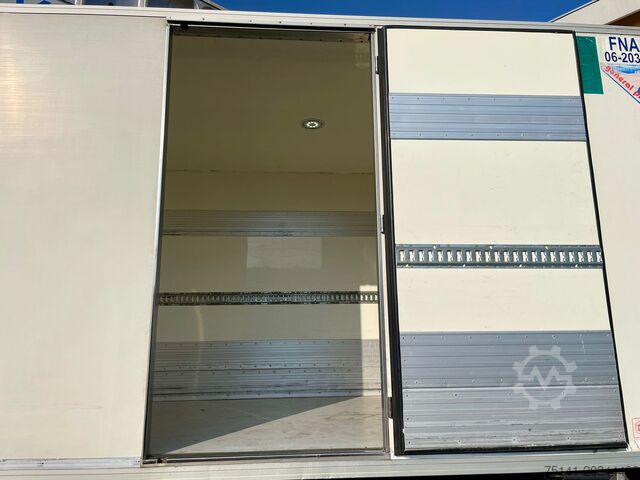 2-Achs-Sattelzugmaschine Isotherm Kühlkoffer Renault Midlum 270.16