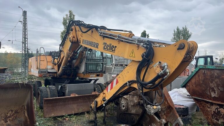 Kerekes kotrógép Liebherr A 904 B Litronic
