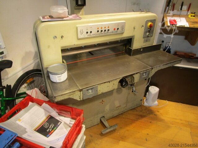 CUTTING MACHINE POLAR 72 CS