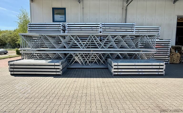 Scaffali industriali per magazzini ad alta scaffalatura Dexion P90 Palettenregale auf Wunschmaß Höhe : 4,4 - 9,0m möglich! Gebrauchtware