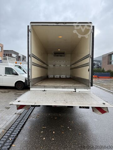 Veicolo refrigerato con cassone isolato Mercedes-Benz sprinter 519cdi clickloader koelwagen
