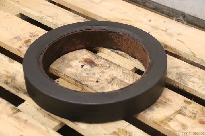 Tömörgumi abroncsok, 4 darab Renger 415x305x73 mm