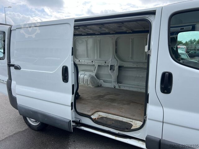 Furgão de painéis OPEL Vivaro Kasten L2H1*1.Hand*Grüne Plakette*AHK*TÜV