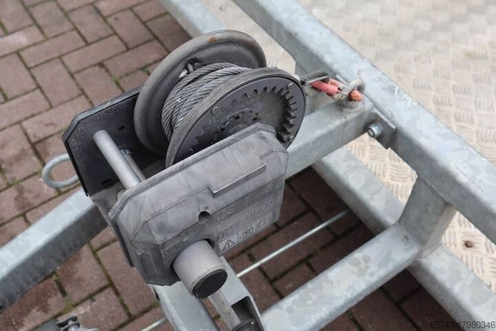 Henra Multi 3500kg Henra Multi 3500 kg de capacidad de carga Henra Multi 3500kg Henra Multi 3500 kg loading capacity