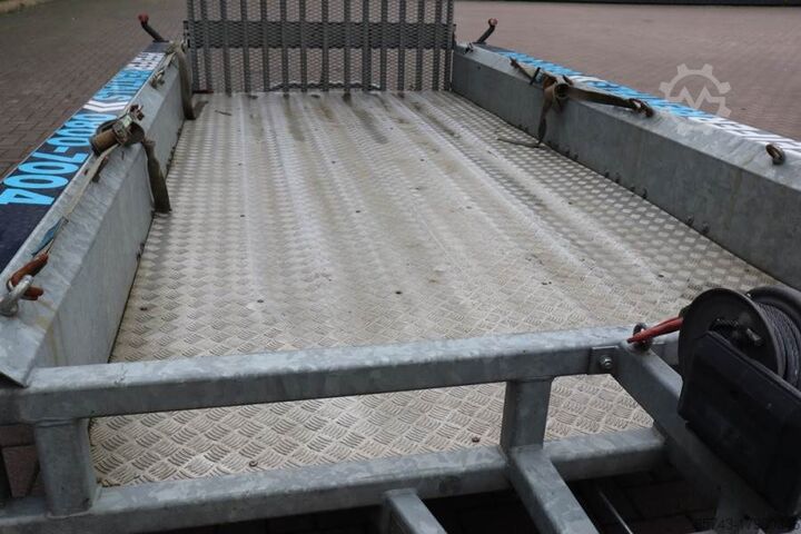 Henra Multi 3500kg Henra Multi 3500 kg de capacidad de carga Henra Multi 3500kg Henra Multi 3500 kg loading capacity