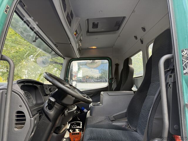 Pick-up van Mercedes-Benz Atego 818 L Kran Atlas 35.2 A2