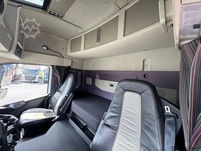 Vinç kamyonu Volvo FM 330 ( New Model ) 4x2 Palfinger PK 12002-EH D