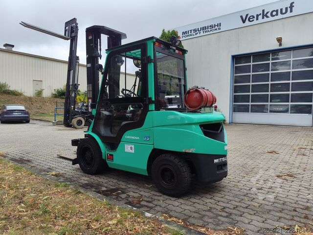 LPG'li forkliftler Mitsubishi FG35N