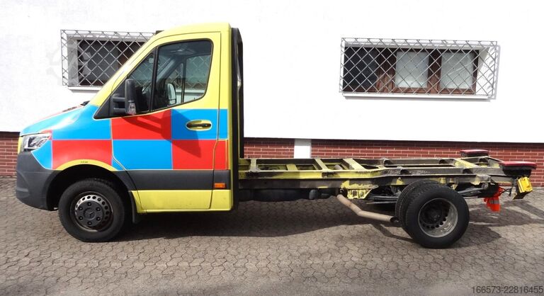 Dodávkový podvozek MERCEDES-BENZ Sprinter 516 Automatik Klima zwillingsbereift