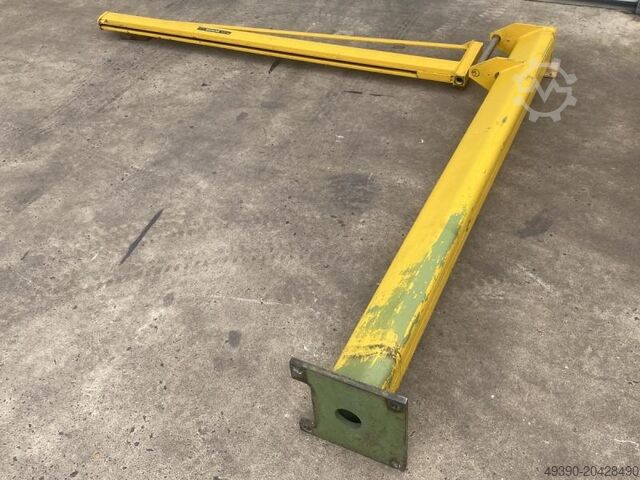 Sloupový výložníkový jeřáb DEMAG KBK 2