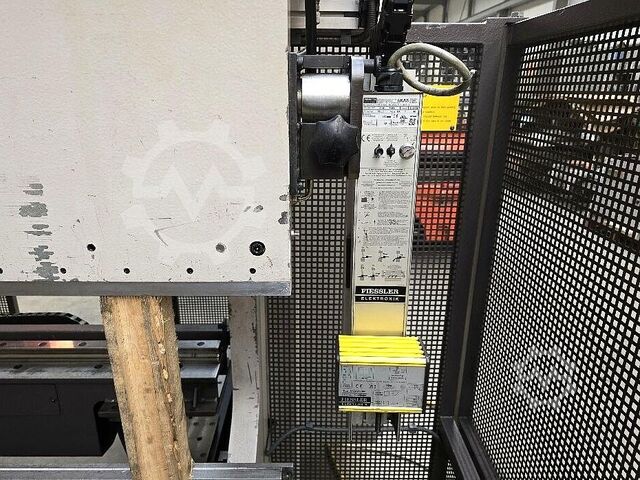 Prensa plegadora Bystronic PR 200x4100