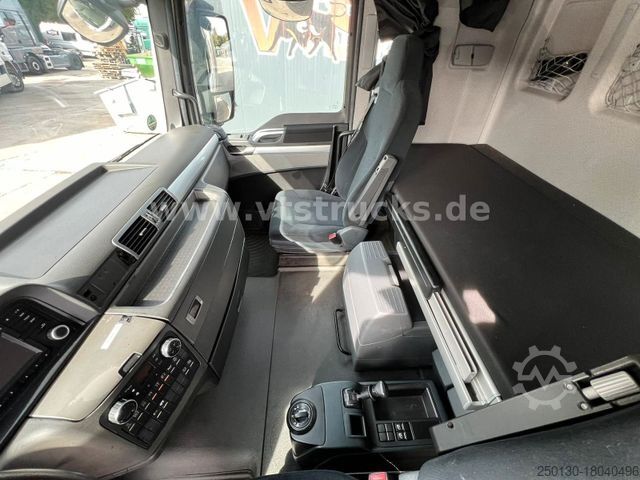 Refrigerated truck MAN TGX 26.360 6x2 LL Kühlkoffer + Ladebordwand