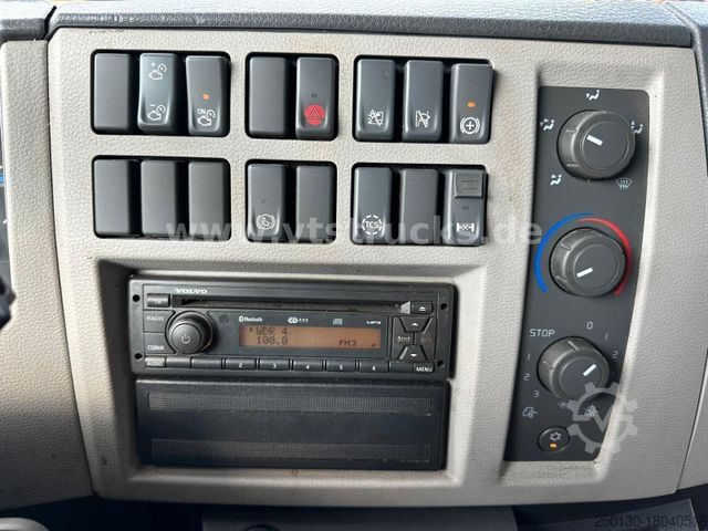 Dobozos teherautó VOLVO FL 210 4x2 Euro 6 Koffer mit Ladebordwand