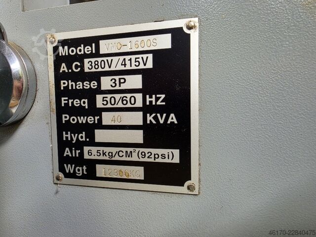 Pionowe centrum obróbcze Hartford VMC-1600S