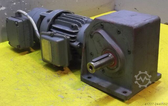 Tandwielmotor 0,18 kW 11 tpm BAUER DK64S/3-1112/163