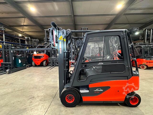 Chariot élévateur Linde E 25L [ID: 102]