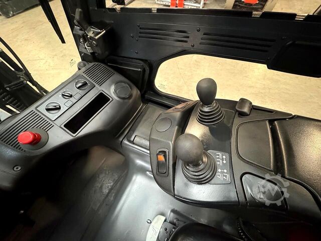 Chariot élévateur Linde E 25L [ID: 102]