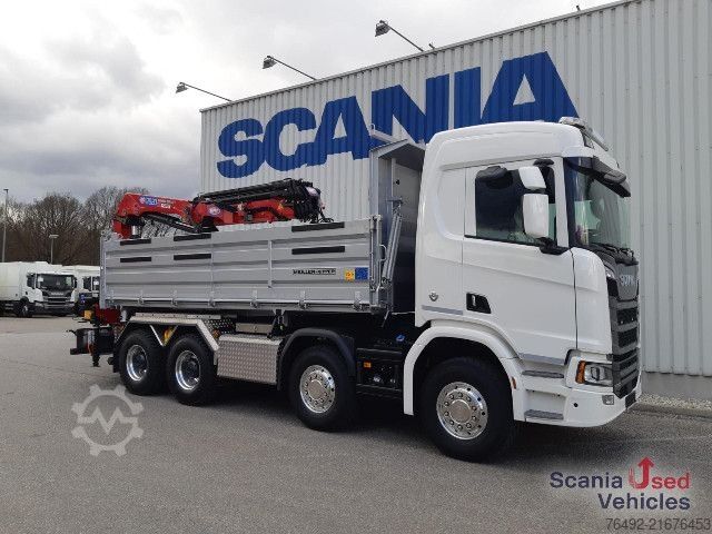Three-sided tipper truck Scania R 520 B8x4HA 3-S-Kipper HMF 2820