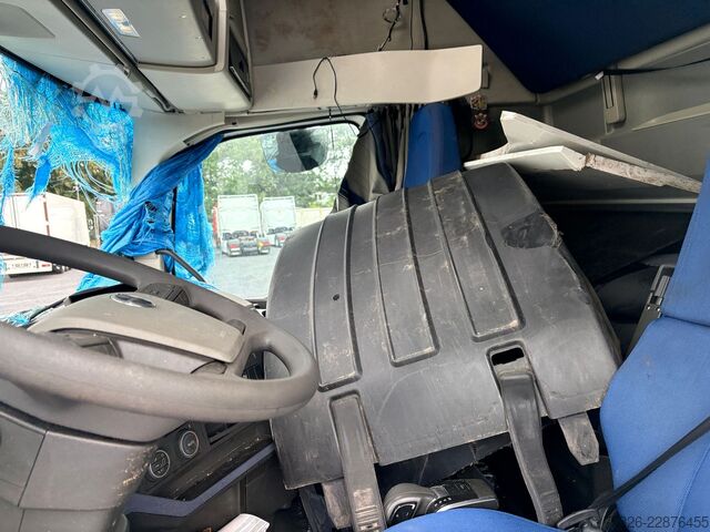 Trattore stradale standard VOLVO FH 500 4x2, Globetrotter XL Aero, UNFALL