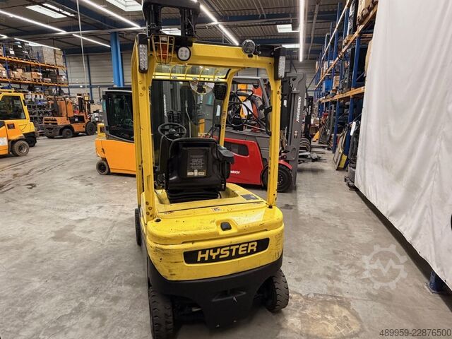 Elektrický 4kolový vysokozdvižný vozík Hyster J2.0XN LWB