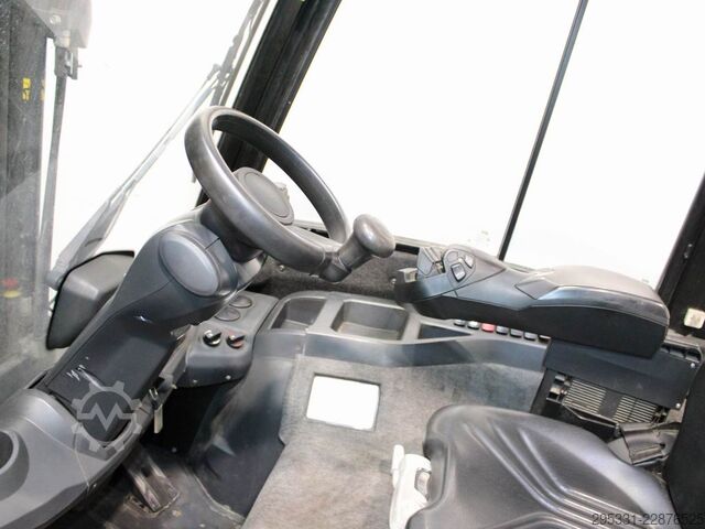 Carrello elevatore elettrico a 4 ruote Caterpillar EP 30 CN