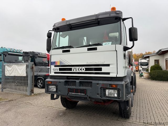 Beton pompası kamyonu IVECO EuroTrakker 410E42 Betonpumpe Cifa 36 Meter