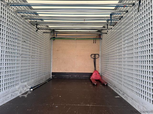 Kasa kamyoneti MERCEDES-BENZ ATEGO 816 * KOFFER * 1T LBW *NAVI *