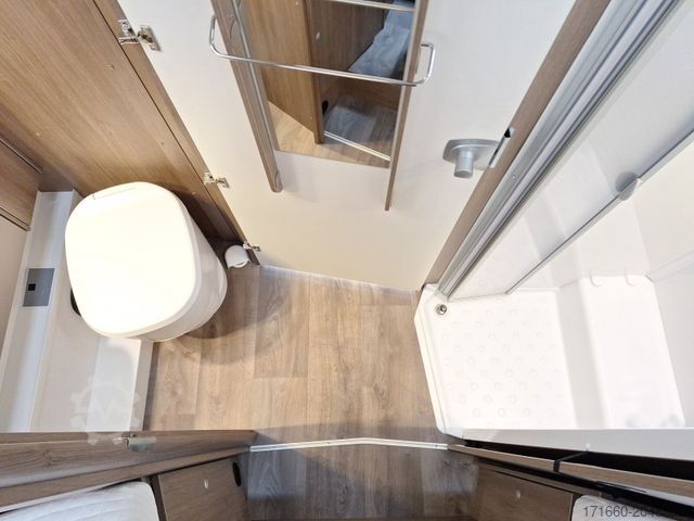 Yarı entegre karavan CARADO T 457 180 PS Automatik Maxi Clesana. Alarmanlage