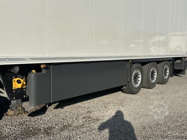 Ψυκτικός ημιρυμουλκούμενος Schmitz Cargobull SKO 24 Doppelstock Liftachse Carrier Vector HE19