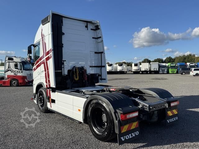 Τυπική μονάδα τράκτορα Volvo FH 500 Globe XL Retarder I-Park Cool