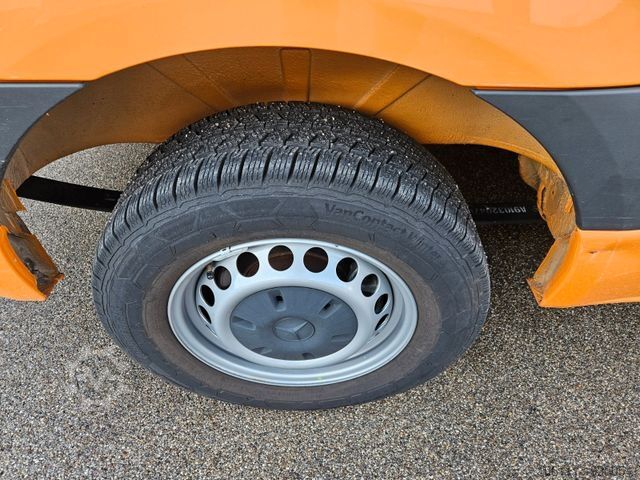 Furgoneta de caja alta MERCEDES-BENZ Sprinter III Kasten FWD 211/214 CDI FWD L2