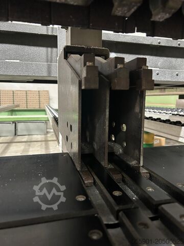 Serra de painel HOLZMA HPP 22