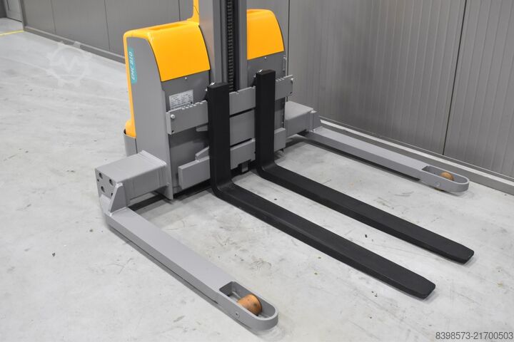 Transpalet manual Jungheinrich EMC B10