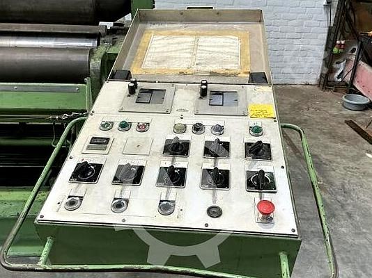 Yuvarlak bükme makinesi Haeusler VRM E HY 3000/8