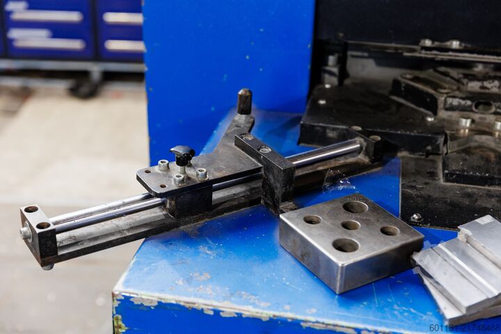 μηχάνημα διαμόρφωσης γωνιών ACF Cornerformer Multiflex