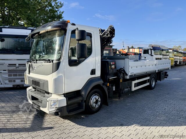 Camião de plataforma Volvo FL 210 Kran Hiab X-HiDuo 082