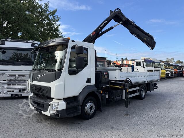Camião de plataforma Volvo FL 210 Kran Hiab X-HiDuo 082