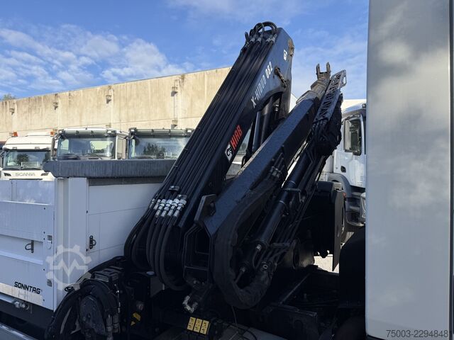 Camião de plataforma Volvo FL 210 Kran Hiab X-HiDuo 082