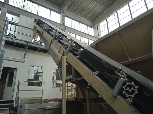 Transportador de correia inclinado Transportador de correia de cobertura Kühne Förderband 650mm / 14200mm