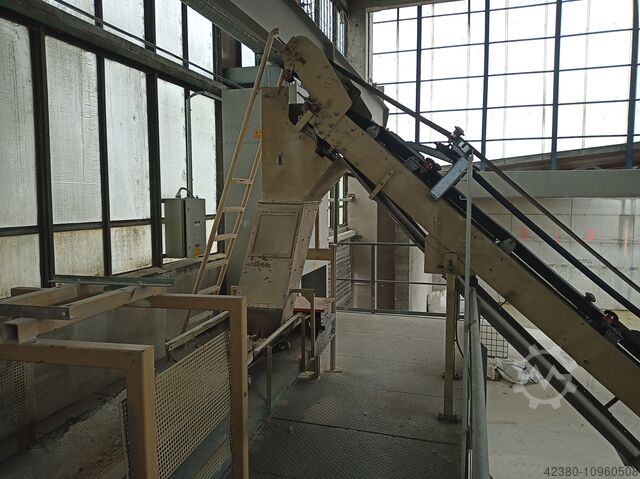 Transportador de correia inclinado Transportador de correia de cobertura Kühne Förderband 650mm / 14200mm