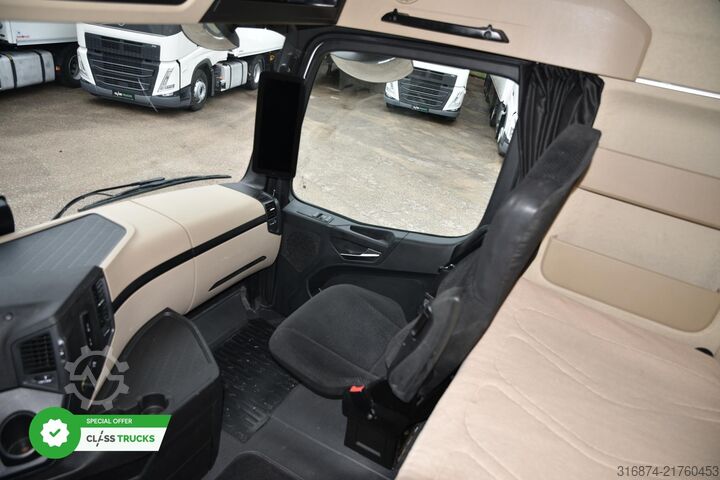 Cap tractor standard MERCEDES-BENZ Actros 5 1845 BigSpace