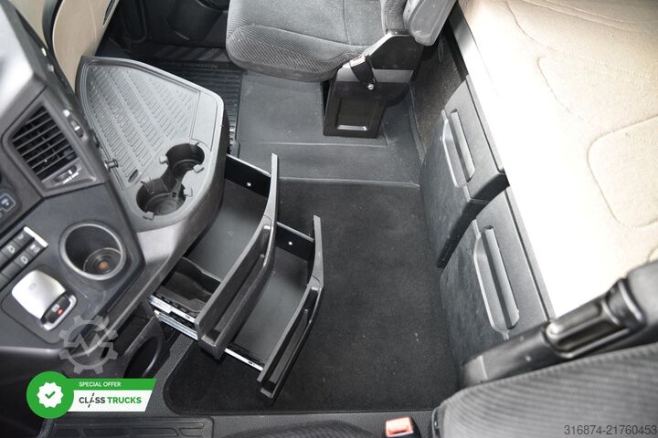 Cap tractor standard MERCEDES-BENZ Actros 5 1845 BigSpace