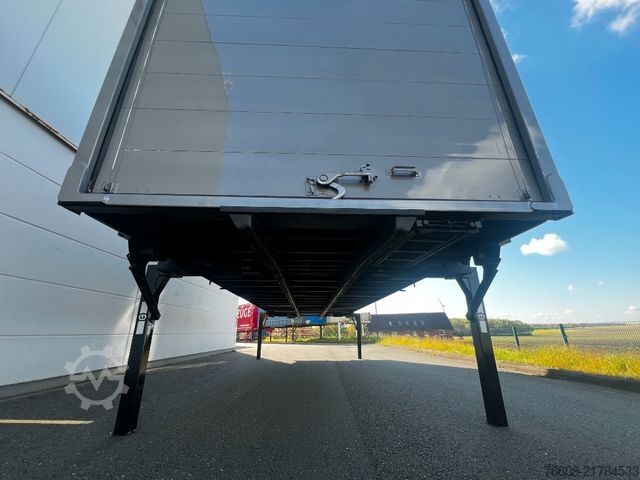 Cserélhető felépítményes pótkocsi KRONE Heck & Front  Alu.- Rolltor