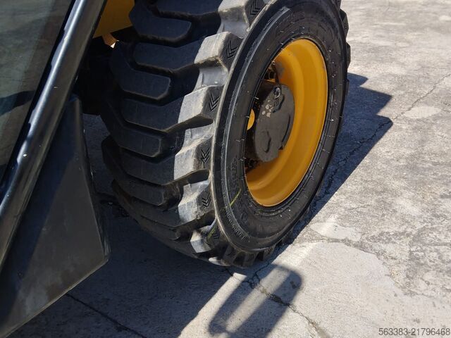 Carregador telescópico JCB 525.60
