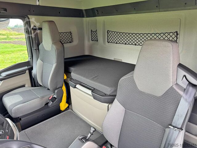 Tanker MAN TGS 33.400 BB CH Fuel Tank Truck (4 units)