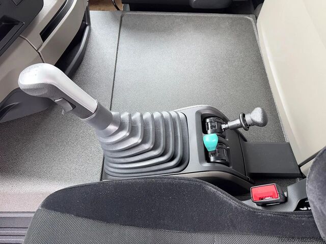 Standard-SZM MAN TGS 33.440 BB SA 6x4 Tractor Head (40 units)