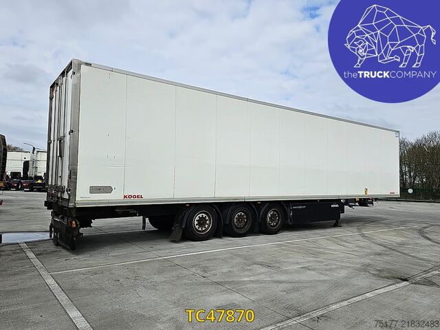 Transport chłodniczy/mrożony Kögel 