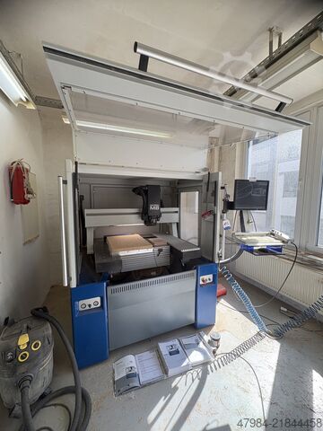 CNC Bearbeitungszentrum/Bearbeitungssyst DATRON M8A
