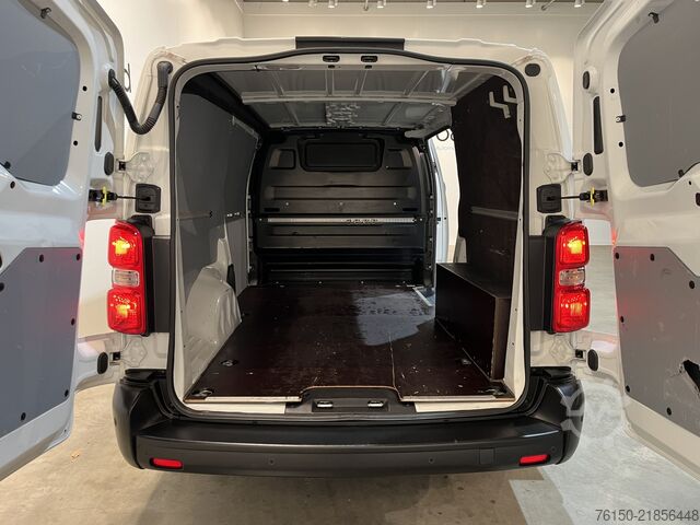 Panelvan Opel Vivaro 2.0 CDTI L3H1 123 PK / Euro 6 / Airco / ...